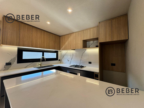 Venta Ph 3 Ambientes Con Patio Y Pileta, Parque Luro, Mar Del Plata