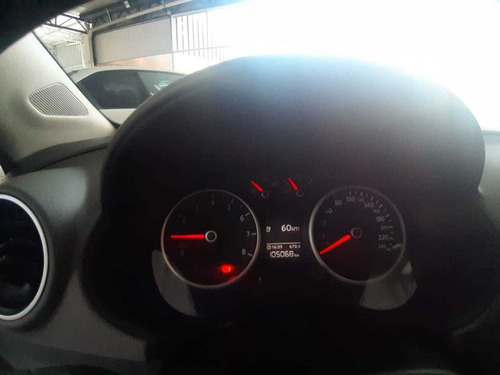 Volkswagen Voyage 1.6 Highline 101cv 2009