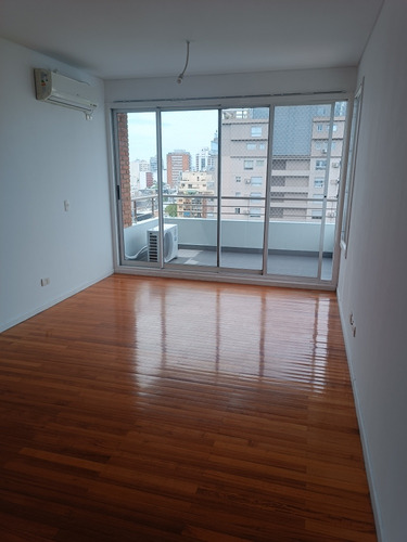 Arrowarq Real Estate Vende Dos Ambientes Con Vista Al Rio. Nuñez.