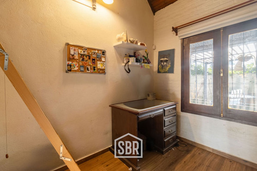 Venta Casa 3 Dormitorios Con Jardín, Barbacoa Y Piscina En Solymar (ref: Sbs-85)