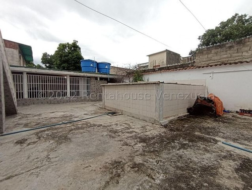 Gbf 25-14273 La Coromoto Vendo Bella Casa Con Terreno Contácteme Ya.