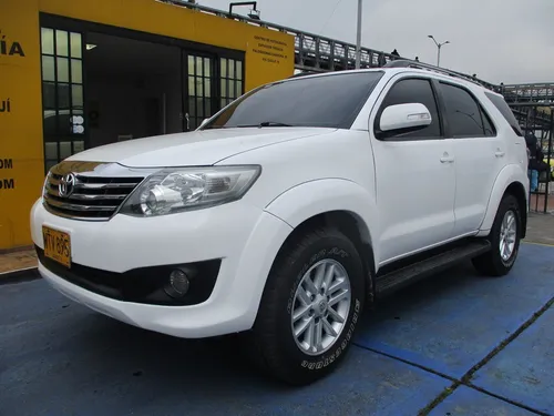 Toyota Fortuner Sr5 4x4 2700cc At Aa