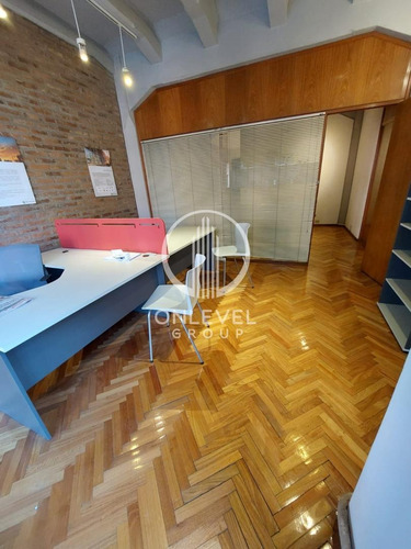 Oficina Amoblada Con Amplio Balcón, Puerto Madero