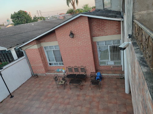 Imagen 7 de 26 de Vendo Casa En Zona Norte A 30 Metro De La Beni 5to Anillo!
