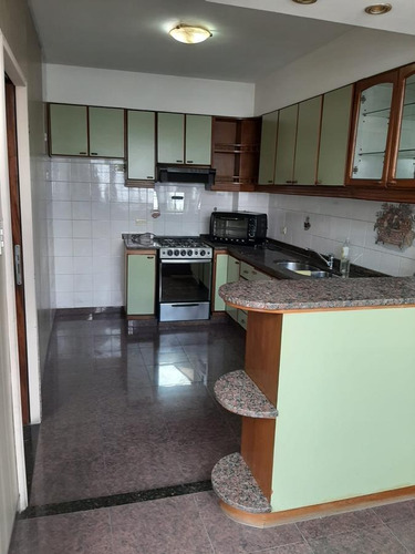Imagen 2 de 30 de Casa - Flores