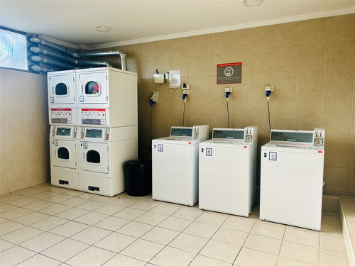 Departamento En Venta De 2 Dorm. En Independencia