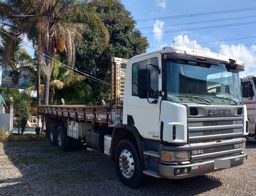 Imagem 2 de 15 de Caminhão Truck Scania P 124 Carroceria