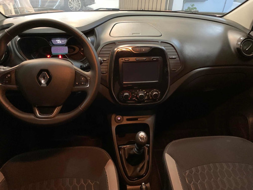 Imagen 9 de 11 de Renault Captur 2018 2.0 Zen