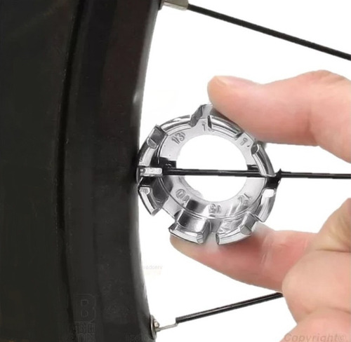 Imagem 5 de 5 de Chave Raio Aço Alinhar Soltar Apertar Ajustar Roda Bicicleta