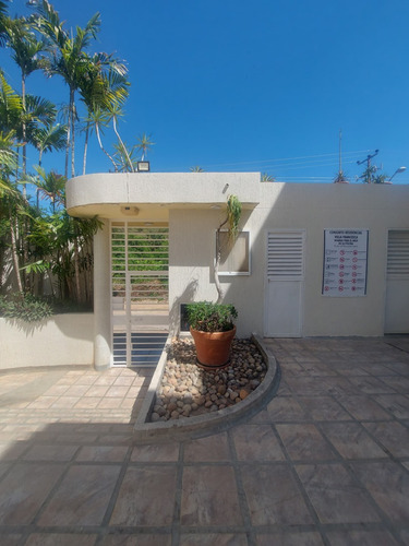 Apartamento En Villa Francesca En Palosano Ic-00273