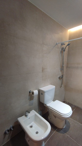 Monoambiente Con Balcon. Piscina. Amenities .