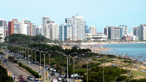 Apartamento En Mansa, 3 Dormitorios *- Ref: 4978