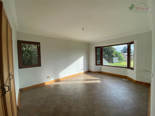 Excelente Casa En Venta De 4d/3b En Carampangue - Trebulco