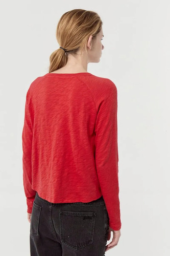 Remera Ginebra Butch Off White Negro Rojo I25
