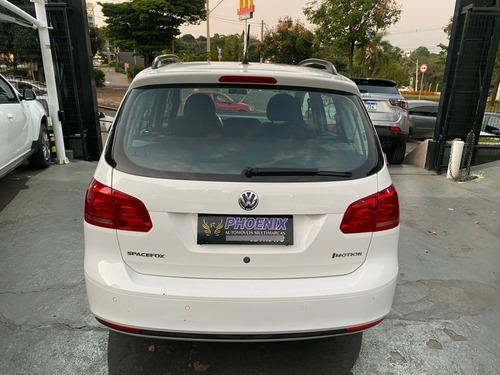 Imagem 4 de 11 de Volkswagen Spacefox Trend I-motion 1.6
