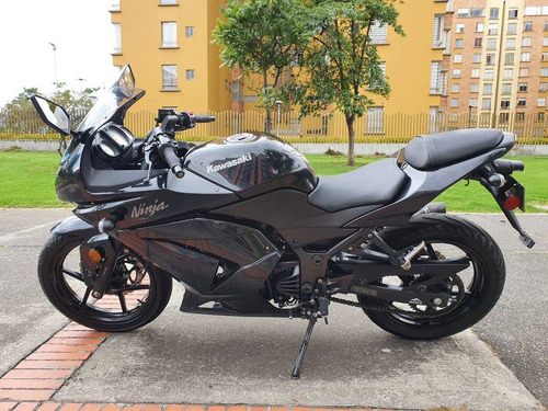Kawasaki Ninja 250 Negra