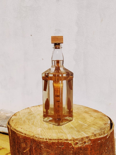 Garrafa P/ Cachaça Arte Em Umburana, Detalhes Que Encantam