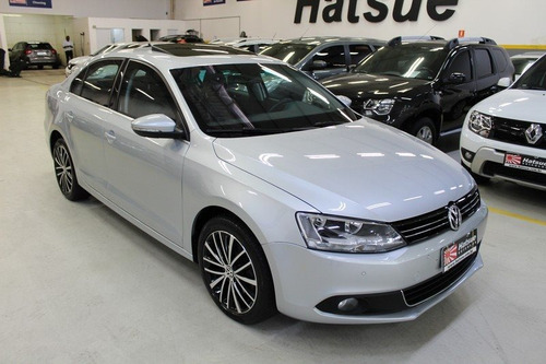 Volkswagen Jetta 2.0 Tsi Highline 211cv Gasolina 4p