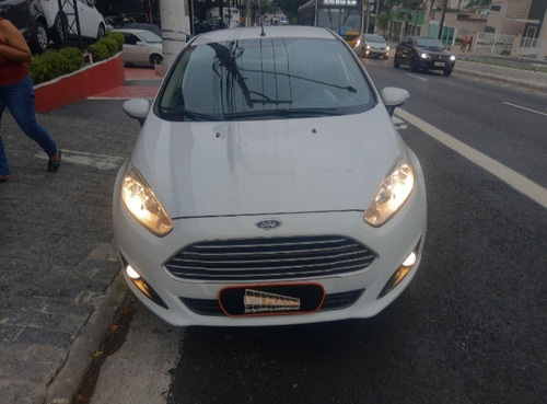 Ford Fiesta 1.6 16v Se Flex Powershift 5p 2014