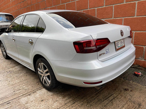 Imagen 2 de 6 de Volkswagen Jetta 2018 2.0 L4 Mt