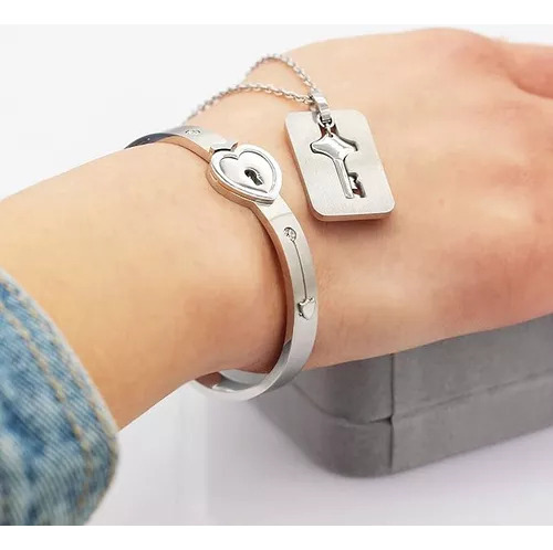 . Pulsera Brazalete Pareja Con Llave Corazón Acero