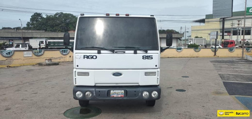Imagen 4 de 7 de Ford Cargo 815 Cisterna