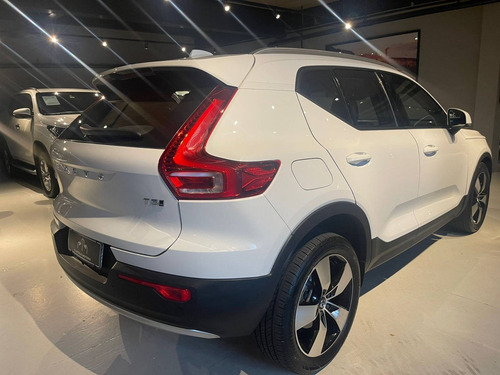 Imagem 5 de 11 de Volvo Xc40 2.0 T5 Gasolina Momentum Awd Geartronic