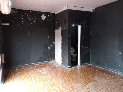 Imagem 4 de 6 de Salão De Esquina, Localizado Próximo Ao Comércio Local. Venda Ou Locação! - Si1737