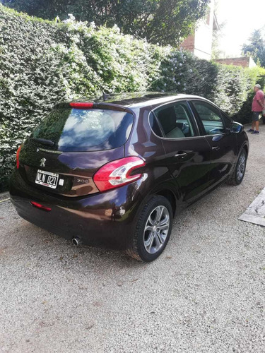 Peugeot 208 1.6 Feline 2013