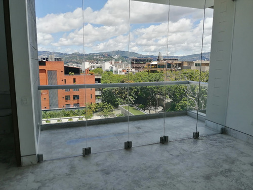 Apartamento En Venta Urb. La Castellana 19672