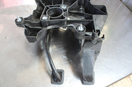 Pedales Clutch Freno Sonic 2019 Std 42344394 S4957 (Usado)
