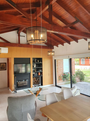 Venta Casa De 2 Dormitorios, Y Barbacoa Marina Santa Lucia
