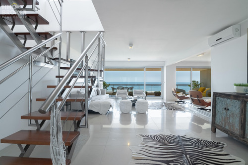 Penthouse En Venta Y Alquiler. Villa Brava 2. Punta Del Este. Playa Brava.