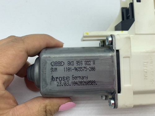 Motor Elevador Cristal Delantera Derecha Audi A4 2009-2015 (Usado)