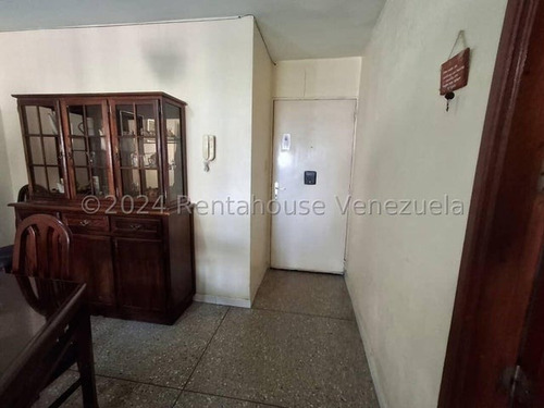 Apartamento En Venta En Urb. El Centro #25-14456 Rm