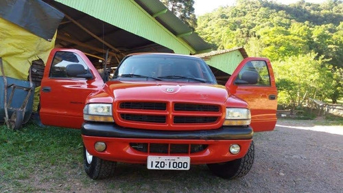 Imagem 2 de 7 de Dodge