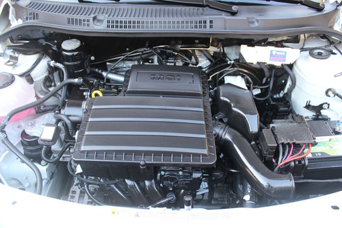 Volkswagen Saveiro 1.6 G7 CABINE SIMPLES ROBUST FLEX