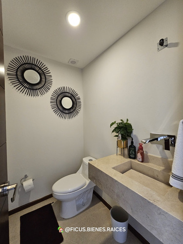 Casa En Venta En Calimaya, Residencial Pedregal Del Bosque