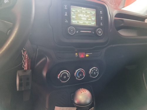 Imagen 12 de 15 de Jeep Renegade 2018 1.8 Sport