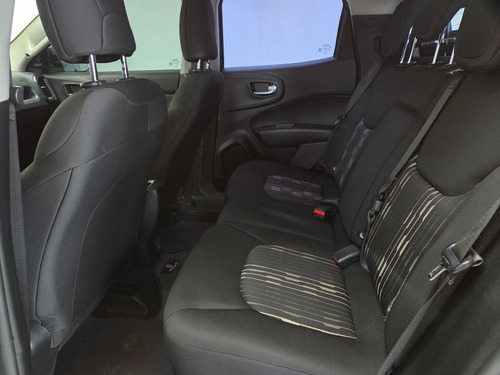 Fiat Toro 1.8 Endurance 16v Flex 4x2 Aut. 4p