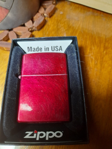 Encendedor Zippo Casi Sin Uso Rojo Candy (Usado)