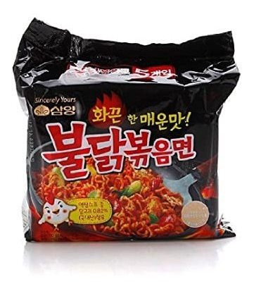 (valor De La Familia De Paquete) Samyang Ramen Picante De Po