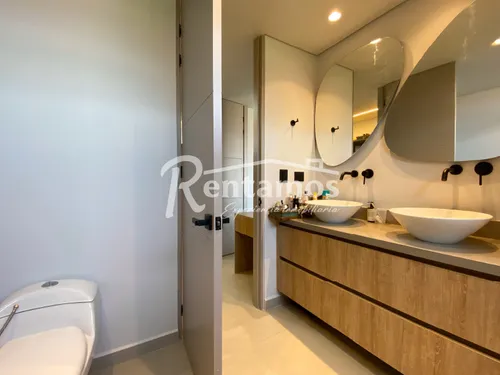 Apartamento En Arriendo En El Tesoro. Cod A776005