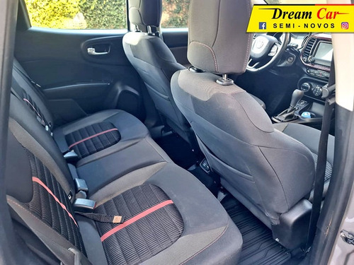 Imagem 13 de 15 de Fiat Toro Freedom 1.8 Cinza 2020
