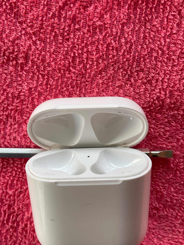 Estuche De AirPods 1 O 2 Da Generación Apple Original (Usado)