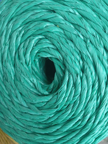 Rafia Agricola Fibrilada De Colores 1kg Cal. 2 Pqt Con 15 Pz
