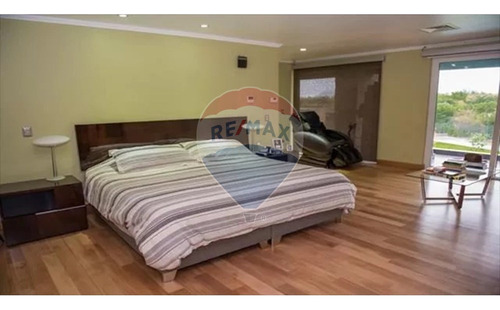 Exclusiva Casa En Chicureo 6d+3b 12 Estac+bodega