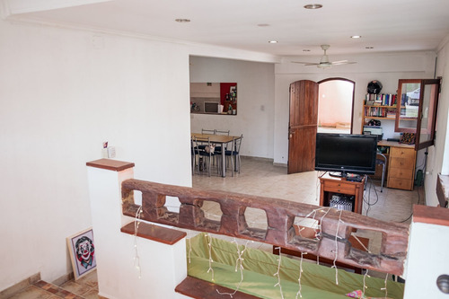 Imagen 9 de 30 de Casa Con Dpto, En Venta Dentro De Los 4 Bv.