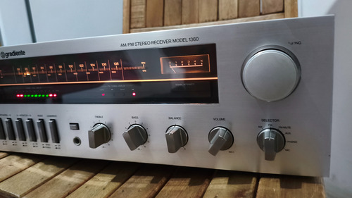 Receiver Gradiente Model 1360. Lindo E Conservado Prata (Usado)