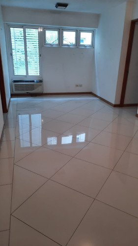 Imagen 18 de 28 de Apartamento En Evaristo Morales 3er Piso 256mts